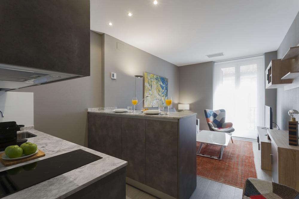 Dobo Homes Palacio Hotel Madri